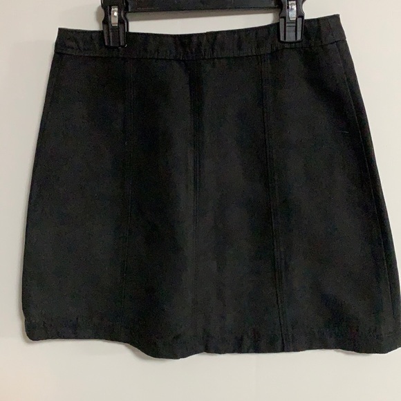Hollister mini skirt SO SOFT zipper and pockets 3 - Picture 1 of 5